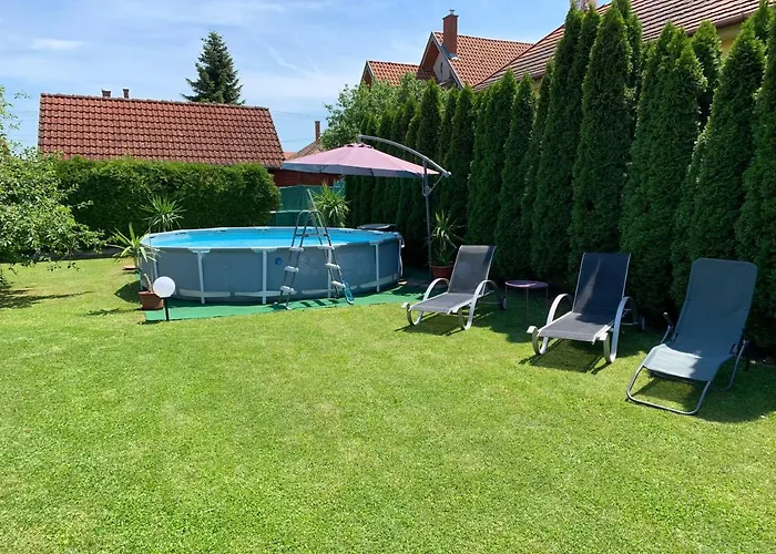 Eszter Case de vacanță *