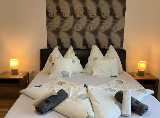 Eszter Case de vacanță