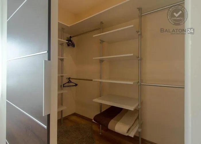 Eszter Case de vacanță Balatonkeresztúr