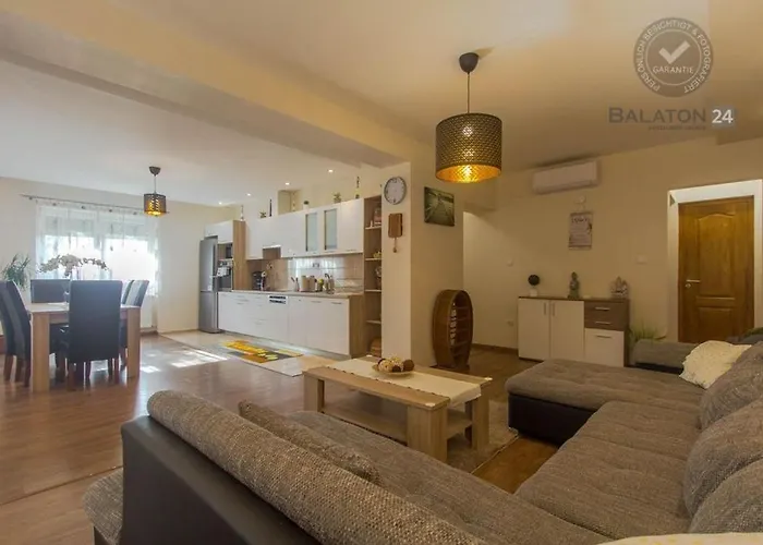 Case de vacanță Eszter Balatonkeresztúr