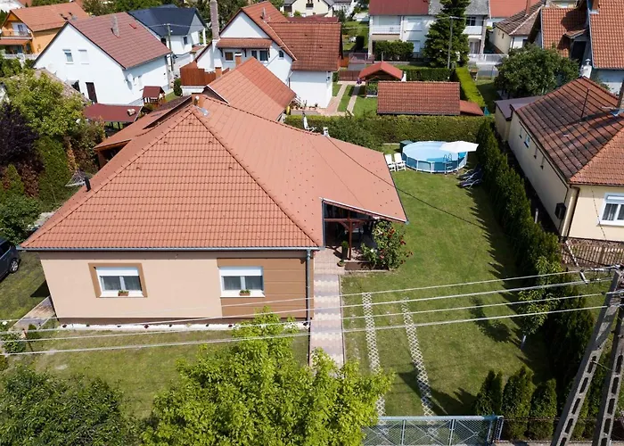 Eszter Case de vacanță *
